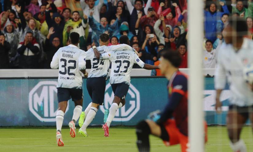 Liga de Quito goleó 3-0 a Defensa y Justicia por las semifinales de la Copa Sudamericana.