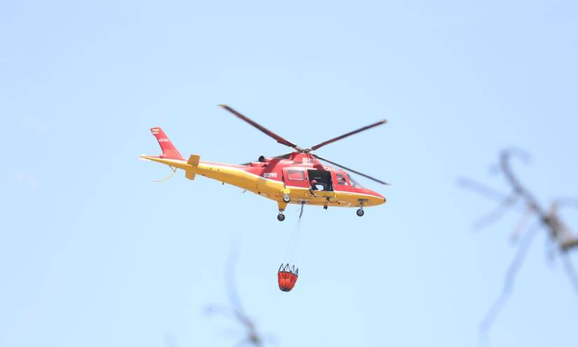 El helicóptero Argus del Cuerpo de Bomberos de Quito.