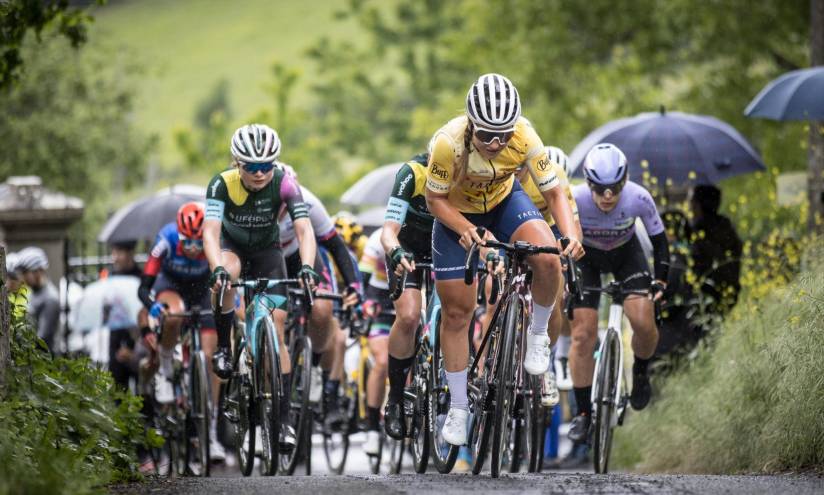 En el Giro de la Toscana compitieron 153 competidoras.