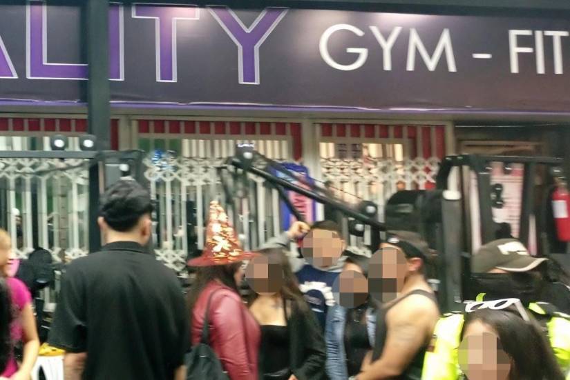 Discoteca clausurada por fiesta clandestina