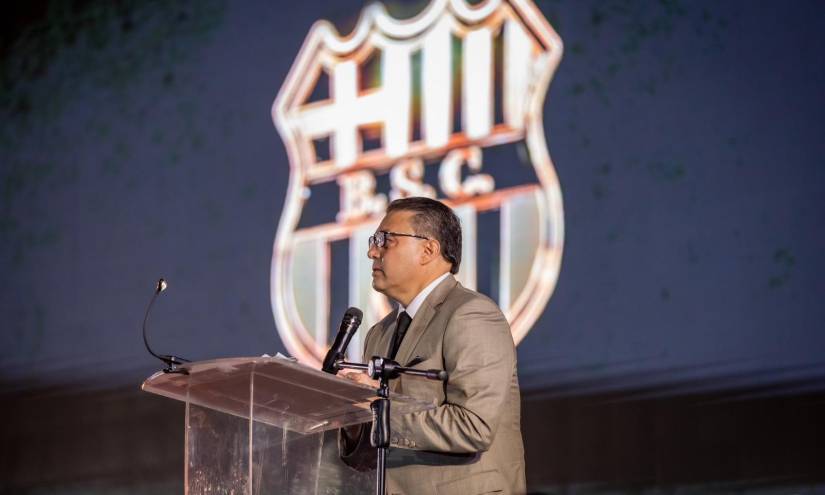 Alfaro Moreno lideró el evento especial donde BSC anunciaba la adquisición de las escrituras de los terrenos.
