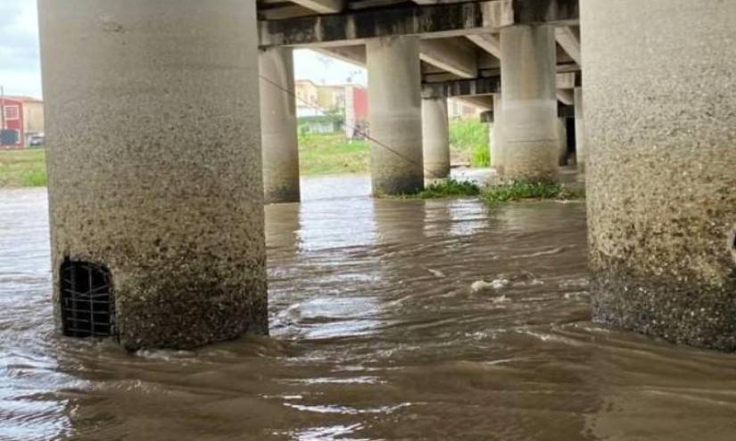 Ministerio de Transporte dice que dará solución prioritaria a daños en el puente que conecta Guayaquil y Daule