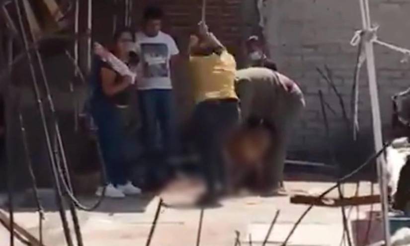 México: 2 detenidos por una golpiza brutal a un perro