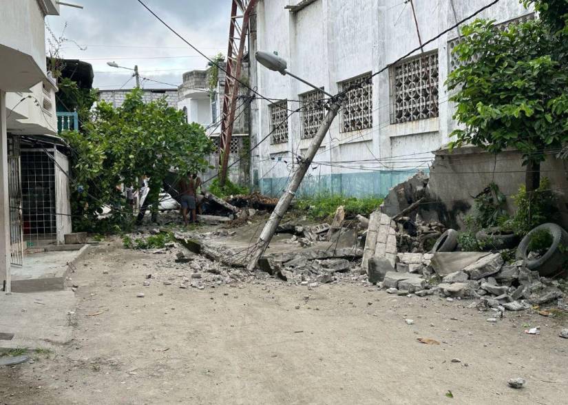 El fuerte temblor dejó daños en la infraestructura. El fuerte temblor dejó daños en la infraestructura.