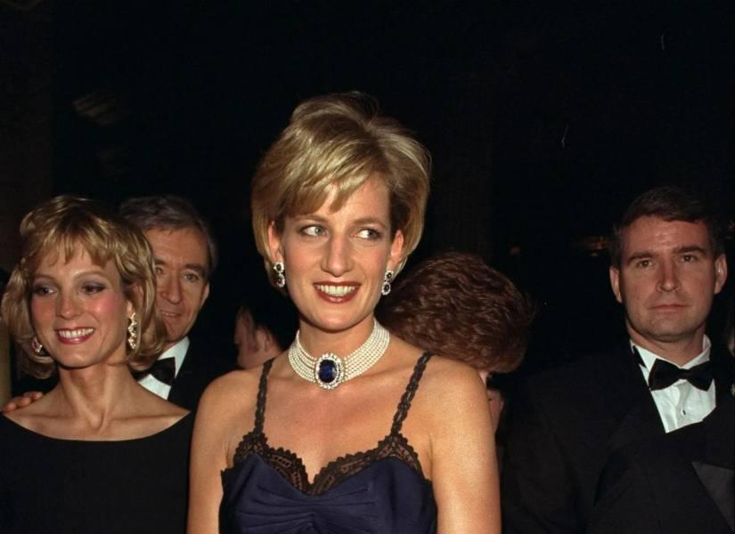 Lady Di en la Met Gala de 1996.