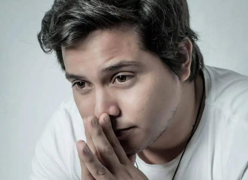 Pepe Tola es conocido por haber participado en un conocido reality show ecuatoriano.