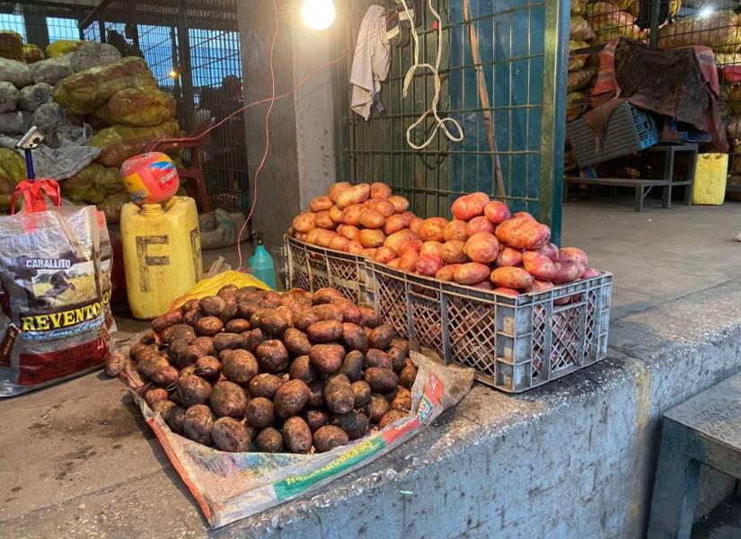 Se intensifican los controles en mercados de Guayaquil ante cierres viales