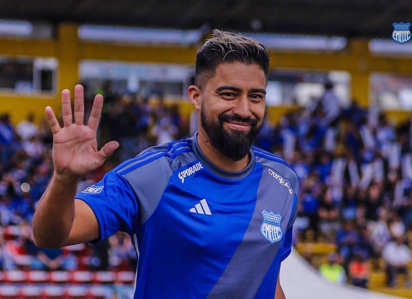 Cristhian Noboa aún no puede debutar con Emelec.