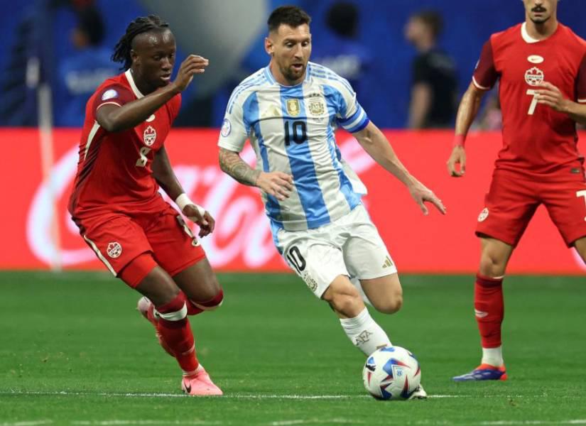 Lionel Messi en el partido contra Canadá en la inauguración de la Copa América 2024.