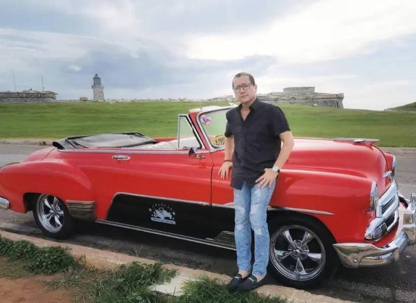 Tomás Delgado debutó en el teatro en 1986.