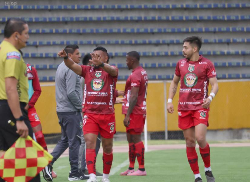 Ángel Gracia anotó un golazo para la victoria del Mushuc Runa.