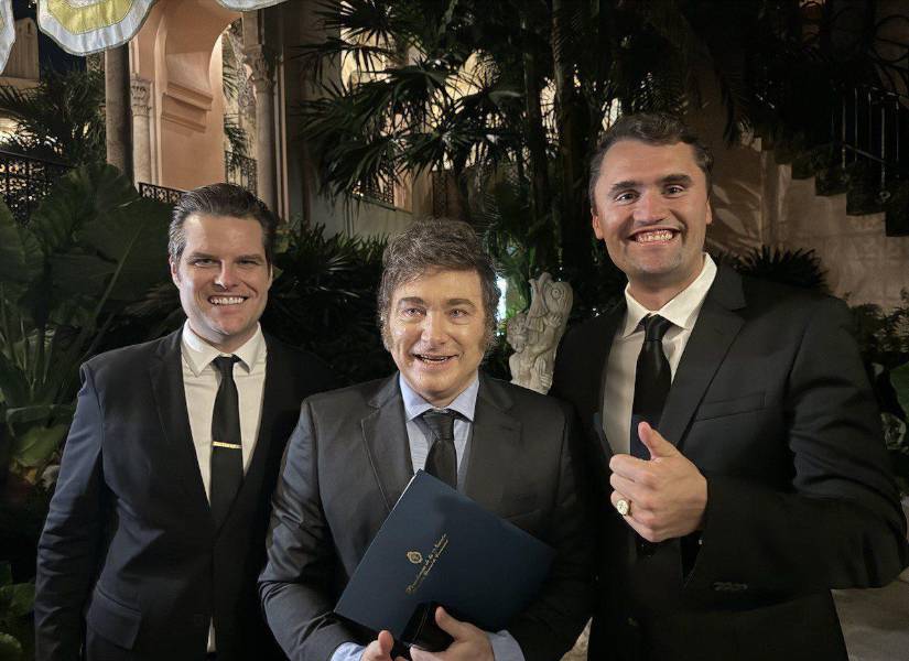 Javier Milei junto a Charlie Kirk.