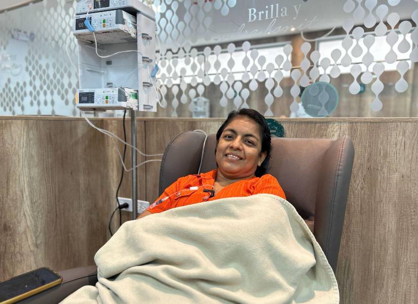 Yiru Avilés tiene un año en tratamiento contra el cáncer. Su familia le da fuerza para continuar en la lucha.