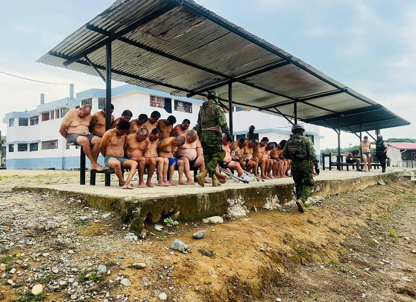 Operativos de control en la cárcel de Archidona.