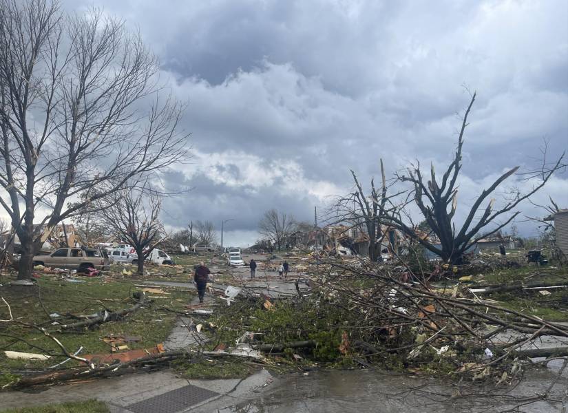 Múltiples tornados causan destrucción y dejan, al menos, dos muertos, en Oklahoma