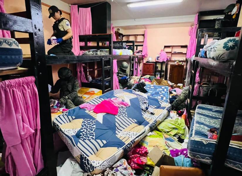 Operativos de control en la cárcel de Archidona.