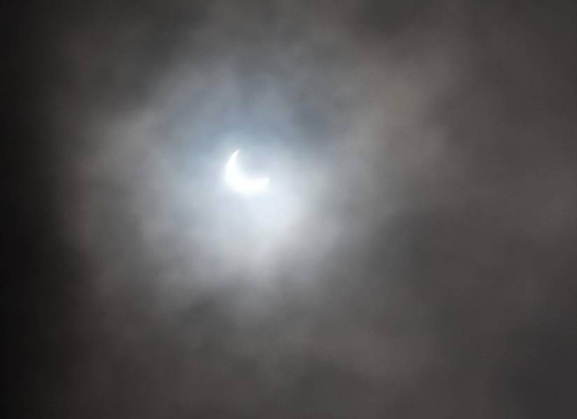El último eclipse solar visible en Ecuador fue de tipo parcial, en 2023.