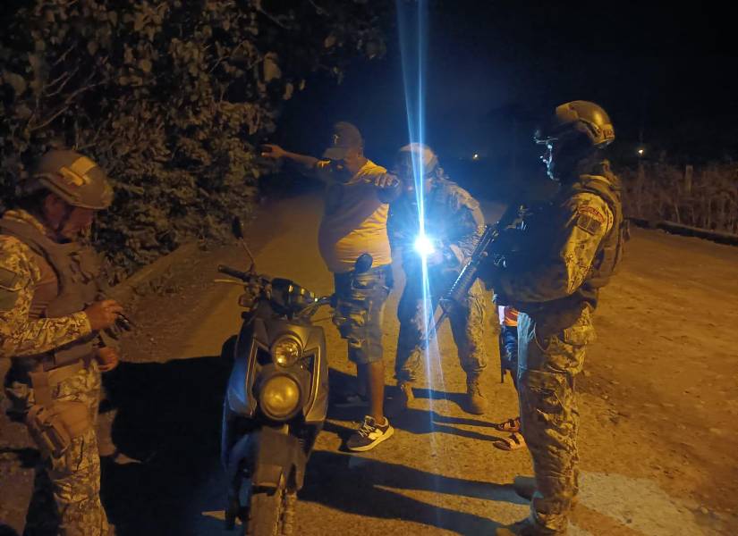 Guillermo Lasso declara estado de excepción en Esmeraldas