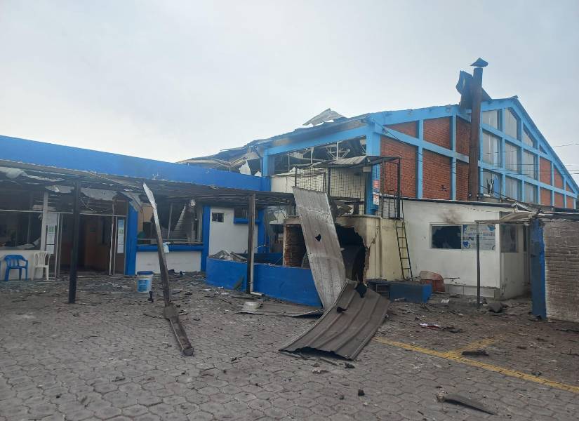 La infraestructura quedó fuertemente afectada tras la explosión.