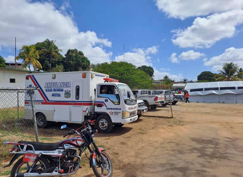 Las labores de rescate empezaron en la mina colapsada en Venezuela que deja más de 30 muertos