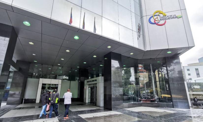 Judicatura nombró 25 fiscales para ocho provincias del país