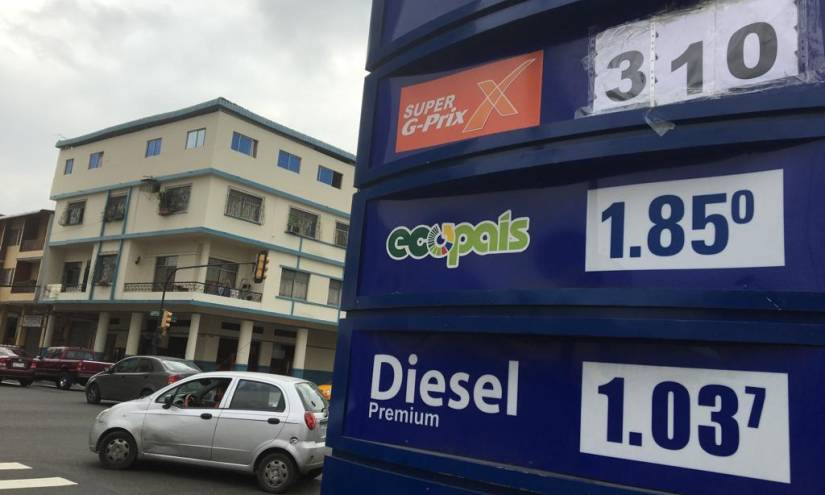 Precio de la gasolina Súper subió de $2.98 a $3.10