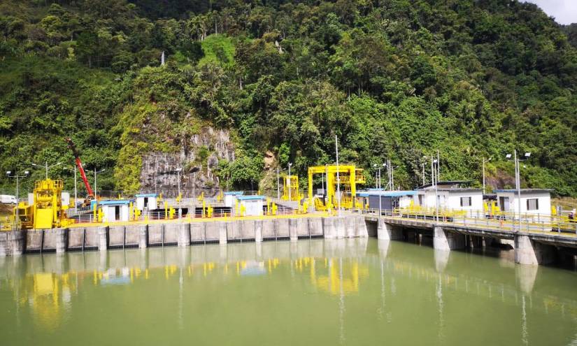 Contraloría confirma glosas por USD 93,6 millones en la hidroeléctrica Toachi Pilatón