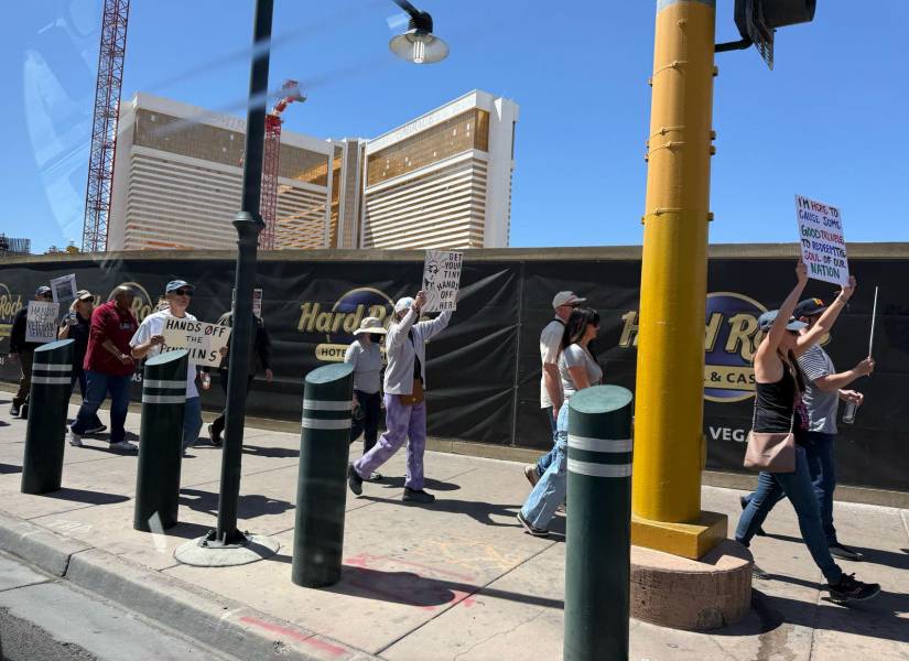 En Las Vegas, Estados Unidos, también salieron a marchar con pancartas.