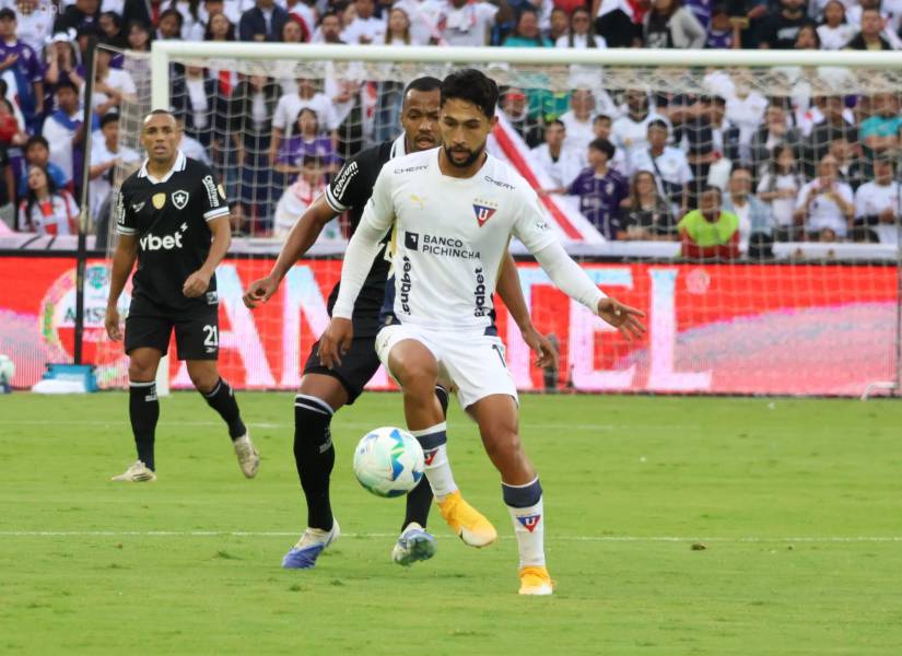 Jeison Medina en el partido contra Botafogo por la Copa Libertadores