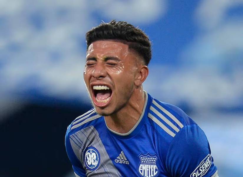 Joao Rojas sufrió una rotura de ligamento cruzado en Emelec.