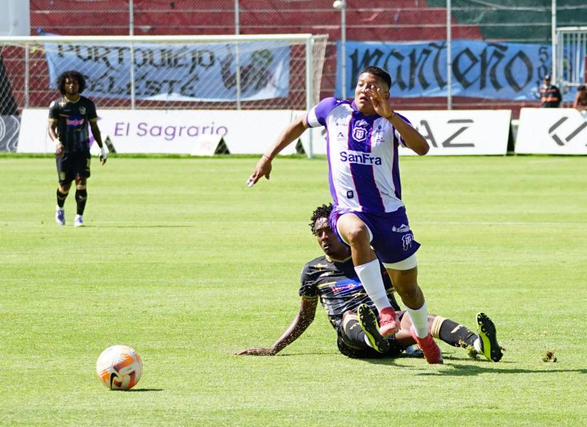 Técnico Universitario igualó 1-1 con Manta por el cuadrangular del no descenso de la LigaPro.