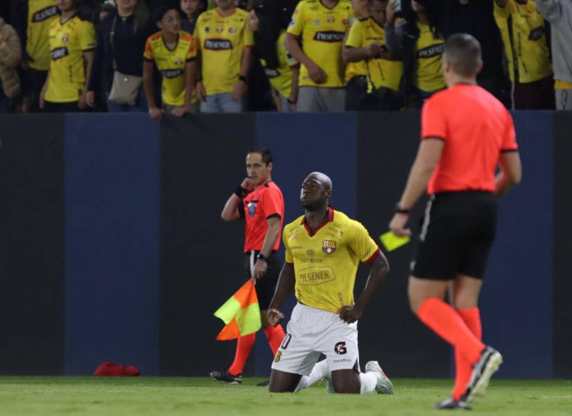 Felipe Caicedo anotó un gol en la derrota de Barcelona SC ante Independiente del Valle en la Copa Libertadores.