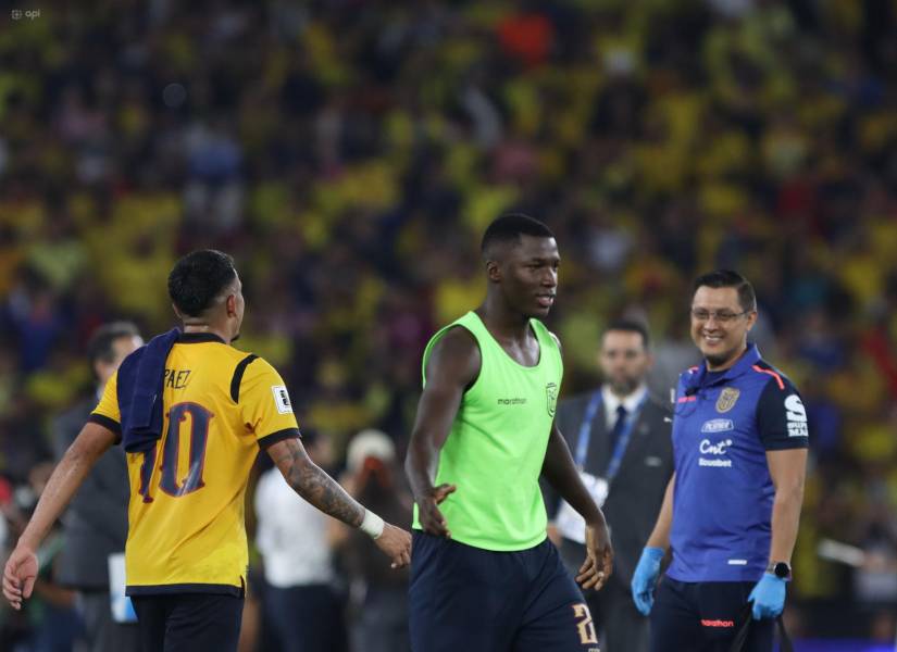 Moisés Caicedo se perderá el primer partido del Mundial 2026 por su expulsión ante Argentina.