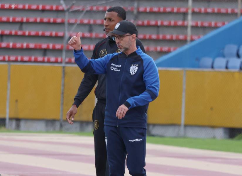 Javier Rabanal no sigue como entrenador de Independiente del Valle.