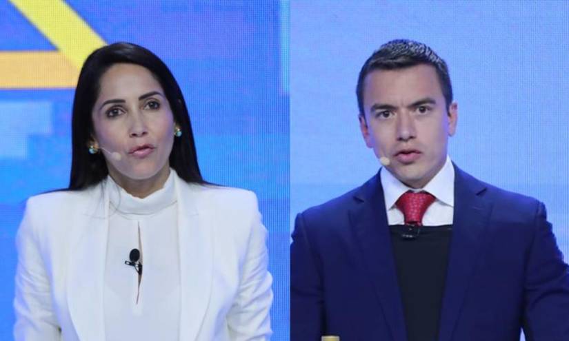 Luisa González y Daniel Noboa en el debate presidencial de primera vuelta, que ocurrió el 13 de agosto del 2023.