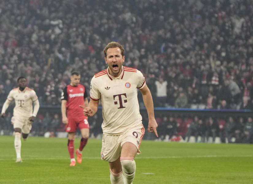 Harry Kane anotó dos goles en la victoria del Bayern Munich.