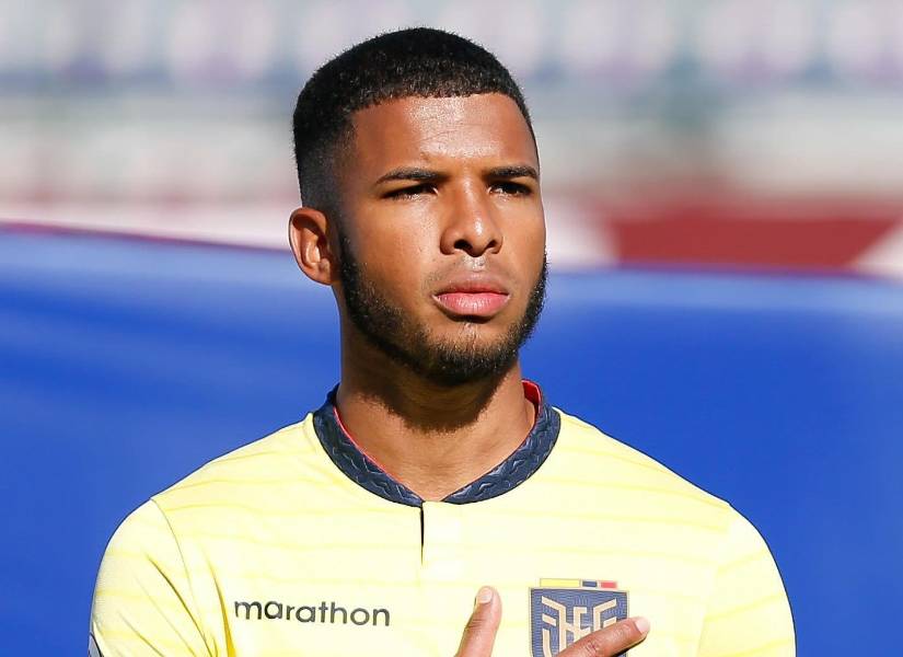 Pedro Vite como 10 y capitán de la Selección sub-23 en el Preolímpico 2024. (Cuenta Instagram @pedro_vite45))