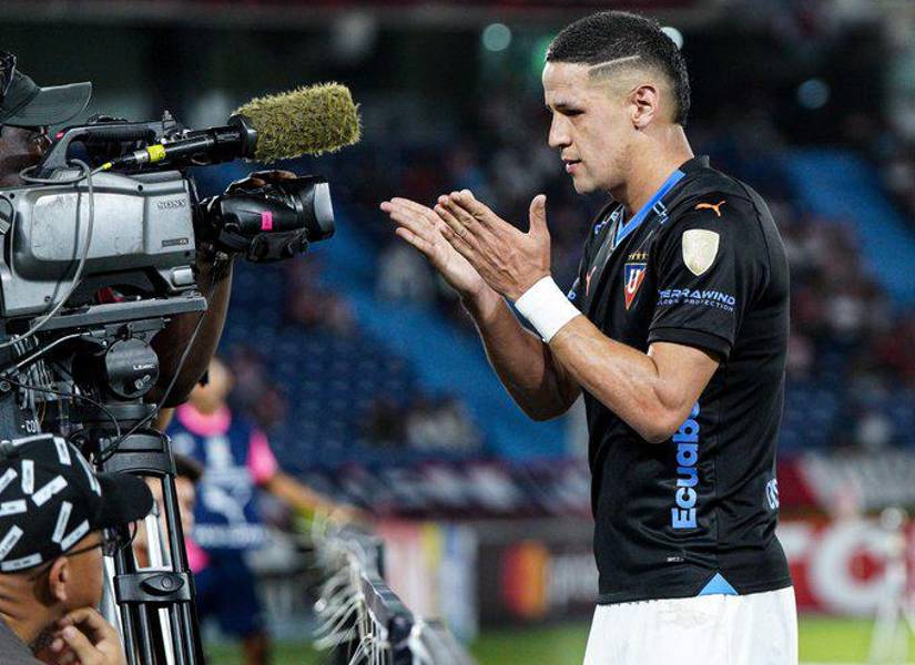 Alex Arce celebra el gol anotado ante el Junior de Barranquilla