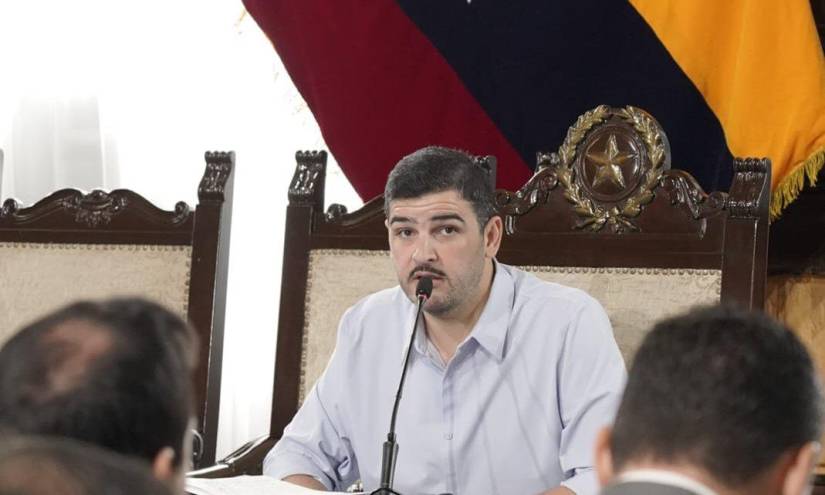 Foto del alcalde de Guayaquil, Aquiles Álvarez, durante la presentación del informe de transición, el lunes 19 de junio.
