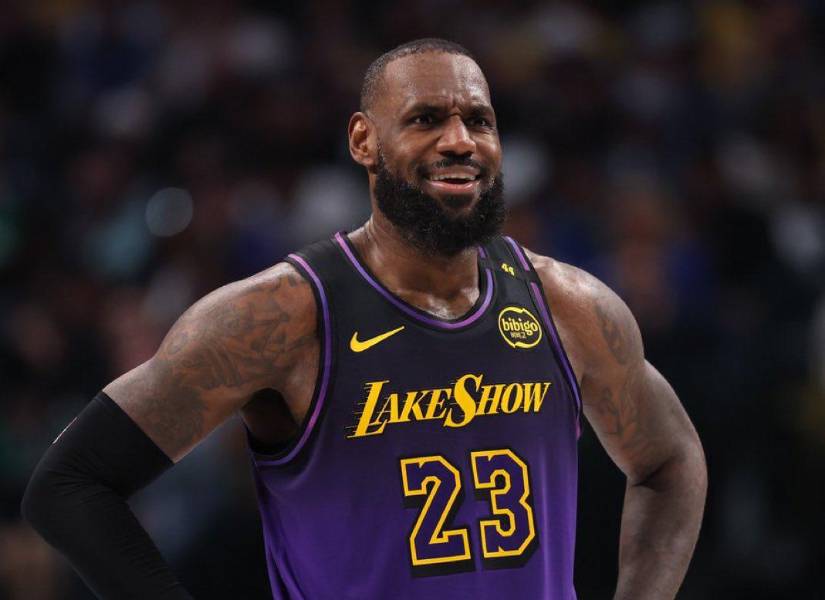 LeBron James disputará su temporada 23 en la NBA.