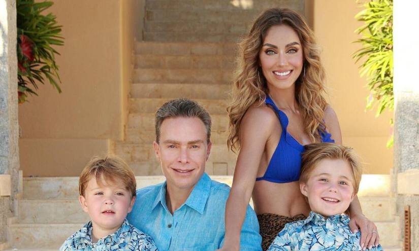 Familia de Anahí, sus dos hijos y su esposo Manuel Velasco.