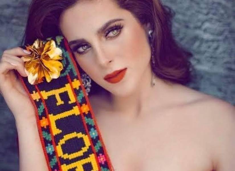 Fátima Bosch como Flor Tabasco.