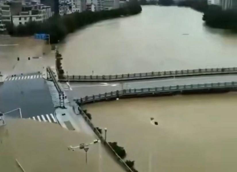 China: tres muertos y 11 desaparecidos por las inundaciones