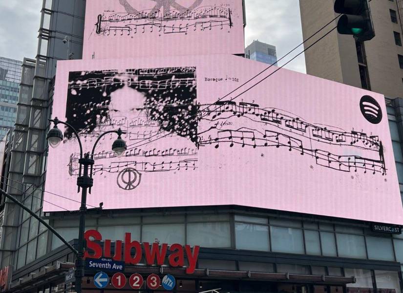 Carteles del próximo álbum de Rosalía en Madrid.