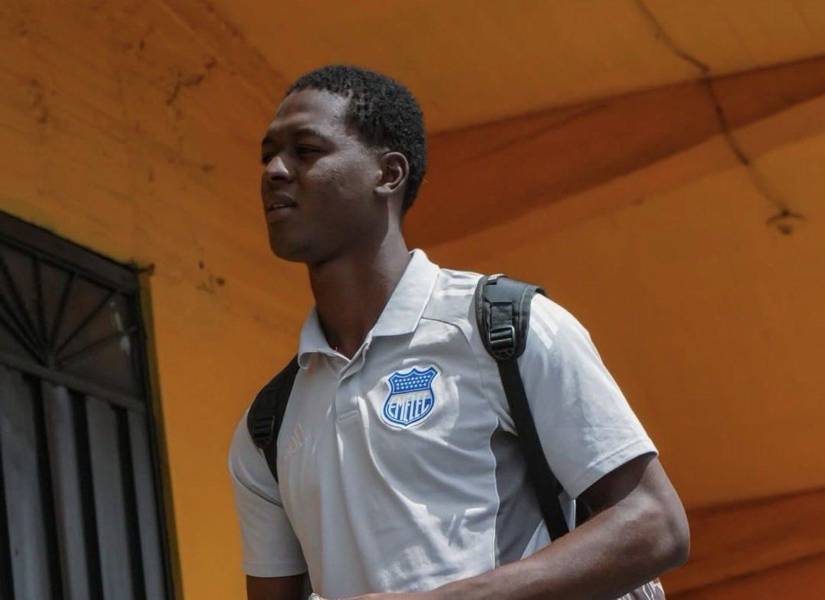 Marcos Cuero firmó su contrato con Emelec en junio del 2025.