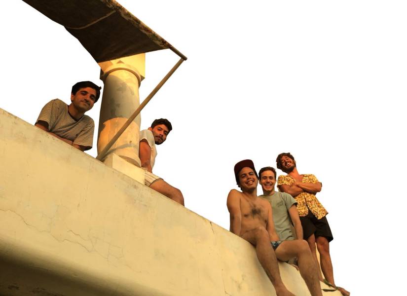 Miembros de El General Villamil en Salinas.