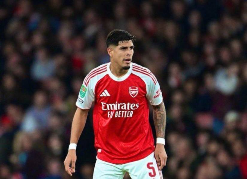 Arsenal de Piero Hincapié venció al Crystal Palace en las semifinales de la Copa de la Liga.