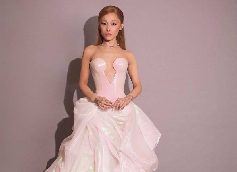 El lado actoral de Ariana Grande quedó patente en su papel de Glinda en Wicked.