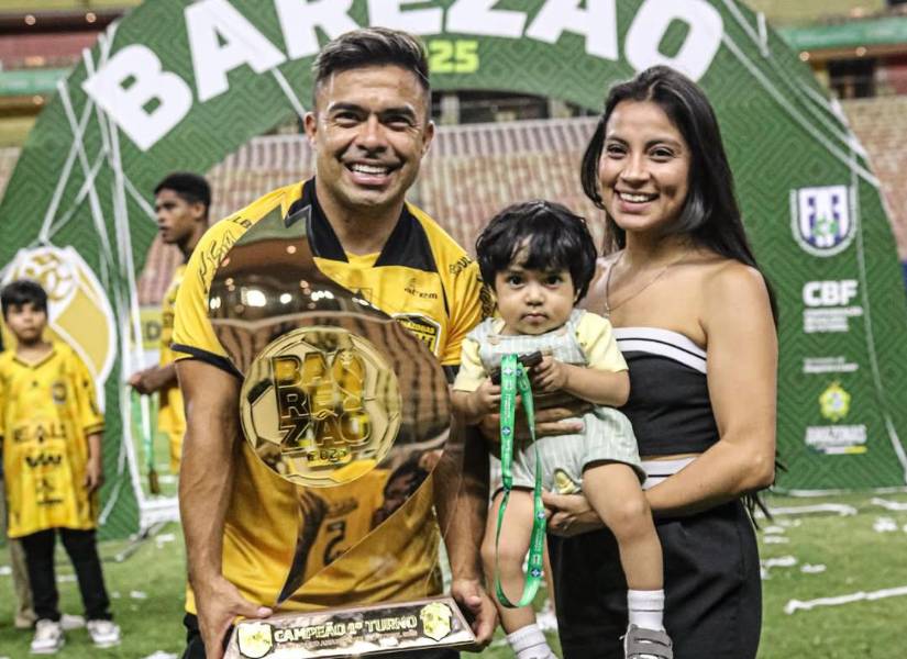 Jonny Uchuari quedó campeón con el Amazonas FC.
