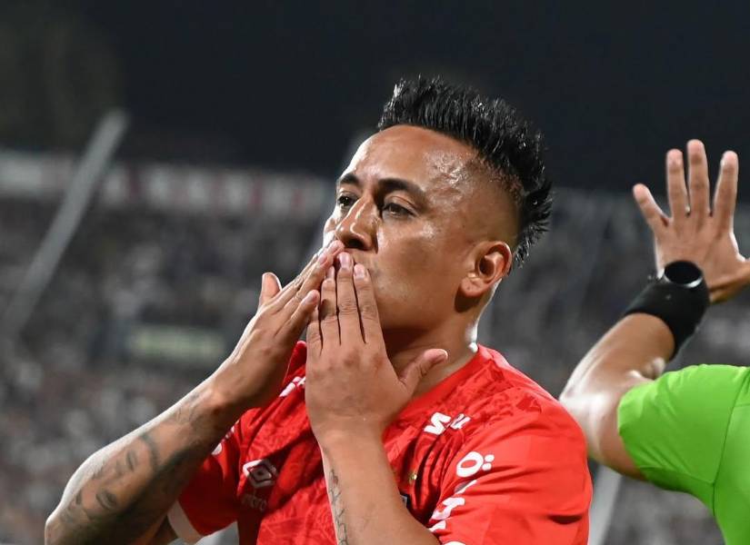 Cienciano desmiente oferta de Emelec por Christian Cueva.